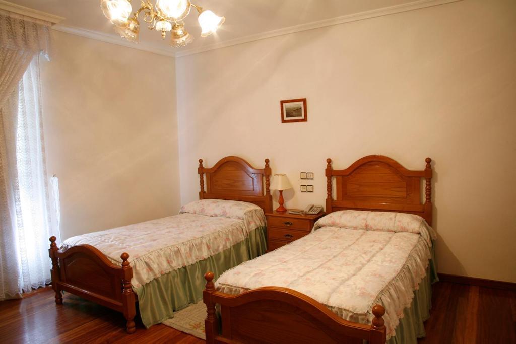 Hotel Pousada Vicente Risco Castro Caldelas Kültér fotó