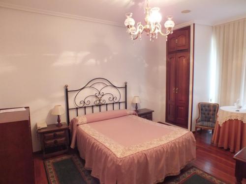 Hotel Pousada Vicente Risco Castro Caldelas Kültér fotó